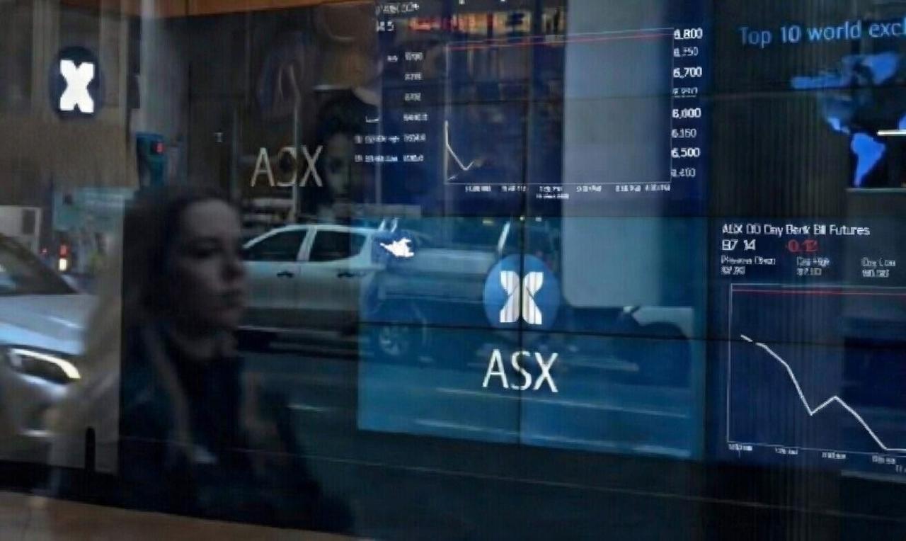 ASX Slides on Global Risk-Off Mood as Tech and Miners Lead Friday Selloff